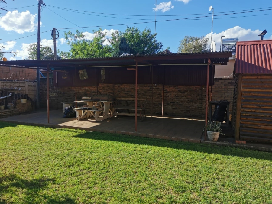2 Bedroom Property for Sale in Bloemhof North West